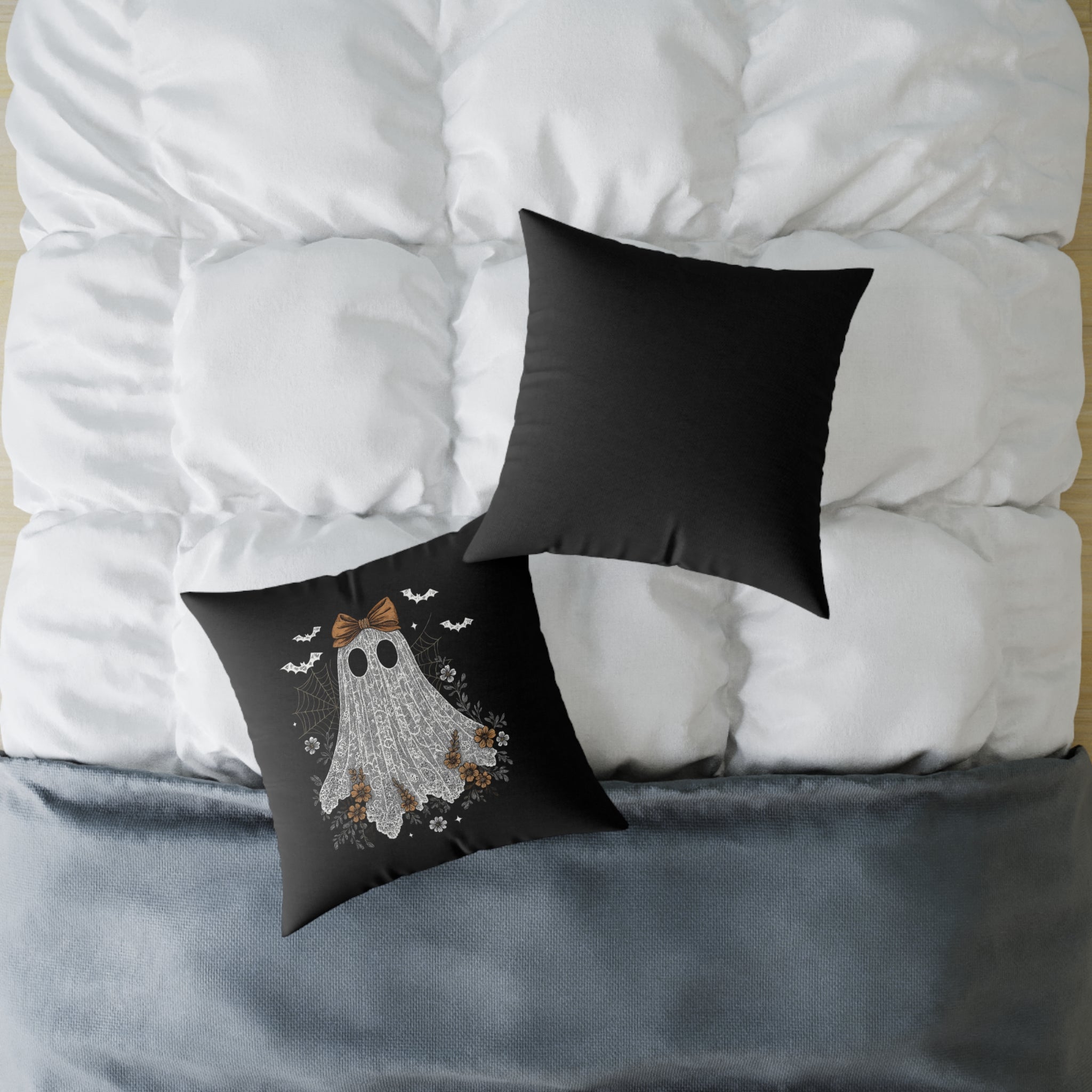 [PHYSICAL] Charming Ghost Pillow