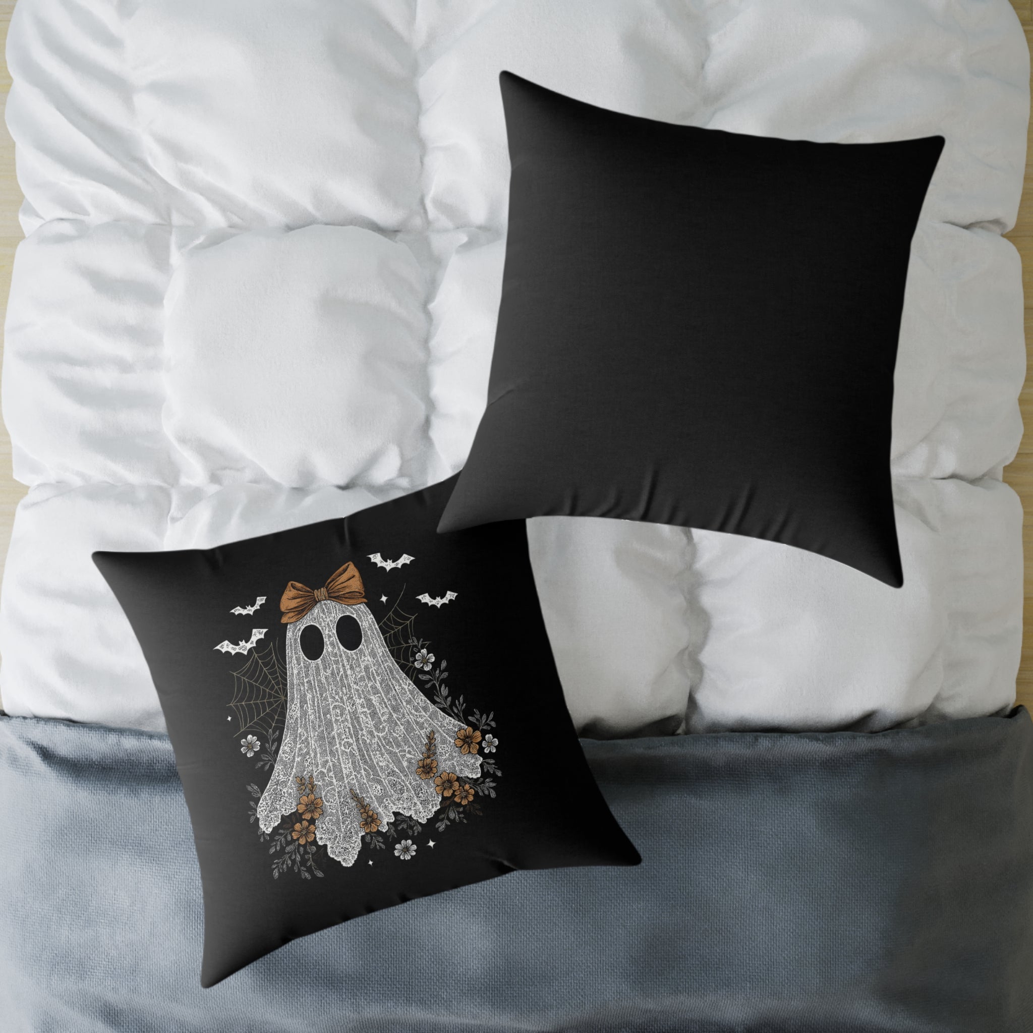 [PHYSICAL] Charming Ghost Pillow