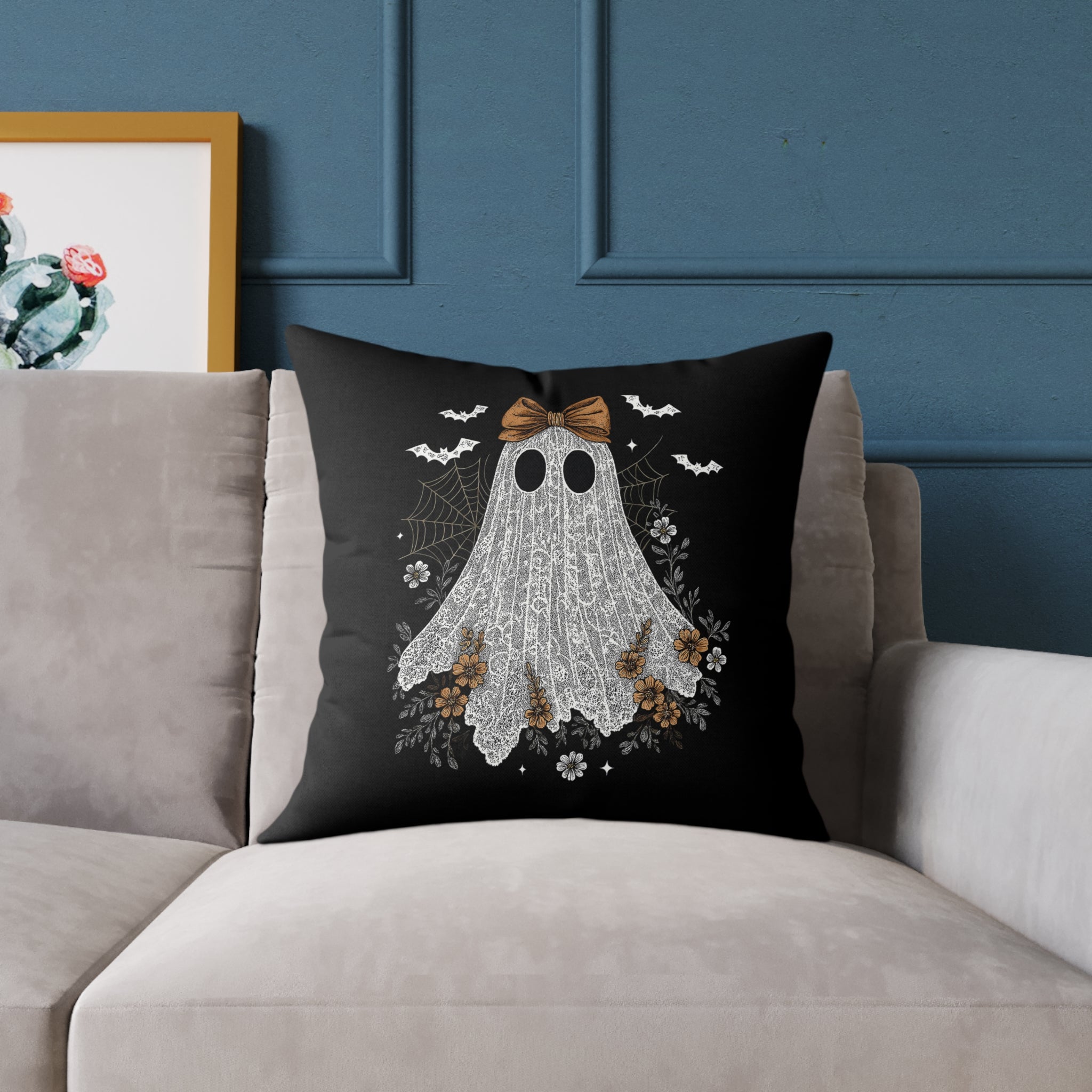 [PHYSICAL] Charming Ghost Pillow
