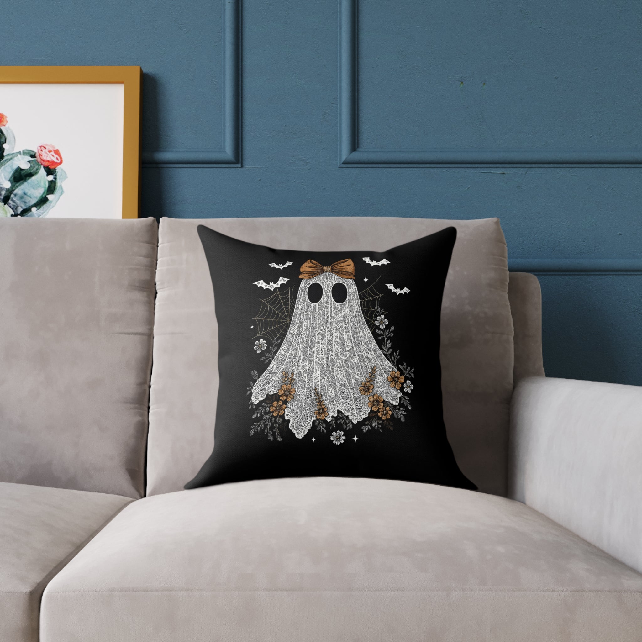 [PHYSICAL] Charming Ghost Pillow